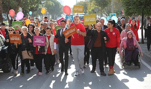 Bayraklı Belediyesi’nden 3 Aralık Farkındalık Etkinliği
