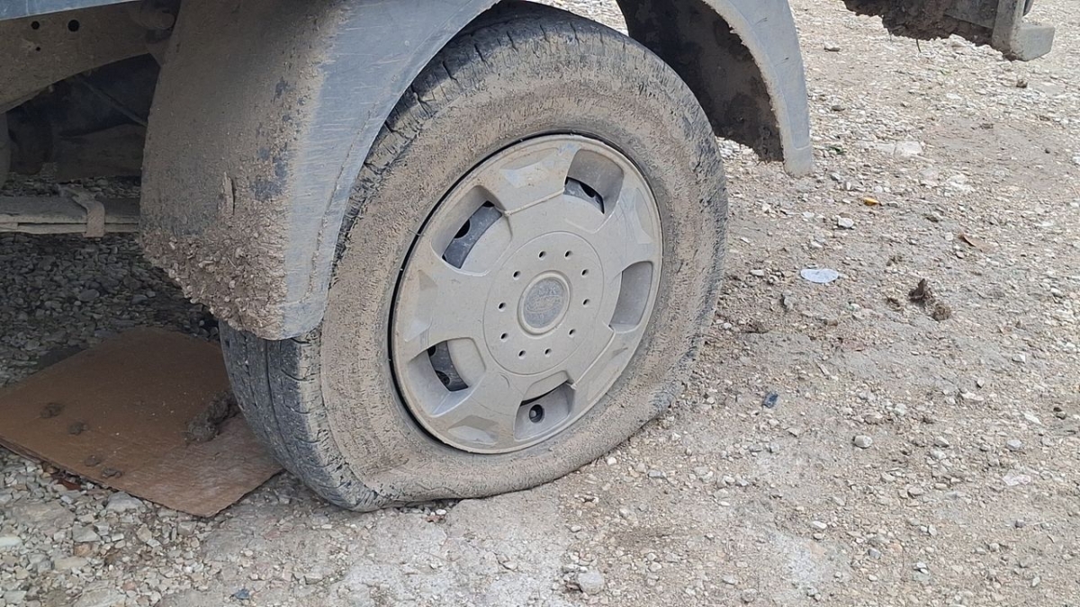 Beypazarı'nda çok sayıda aracın lastiği kesildi