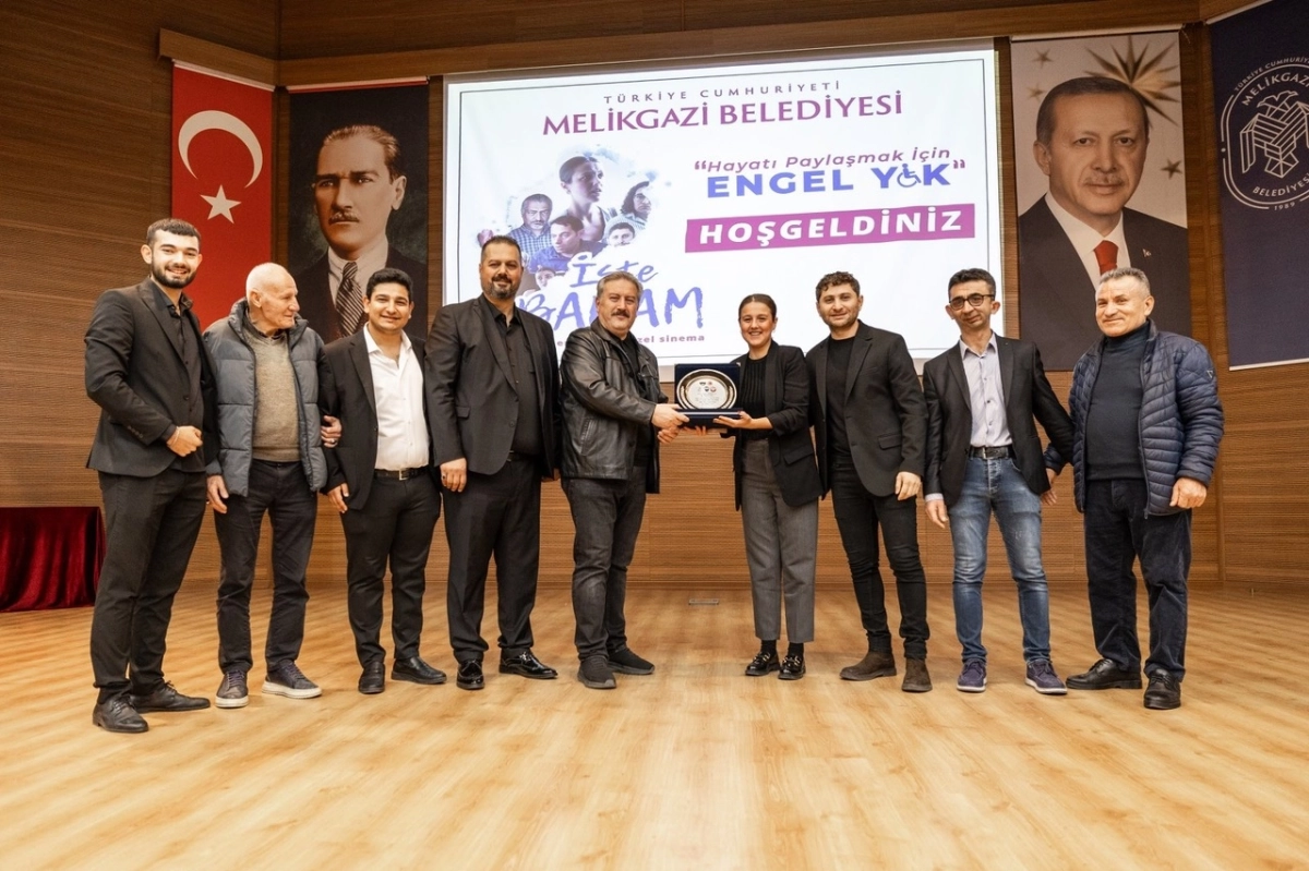 İşitme engelliler Kayseri Melikgazi'de sanatın birleştirici gücünde buluştu