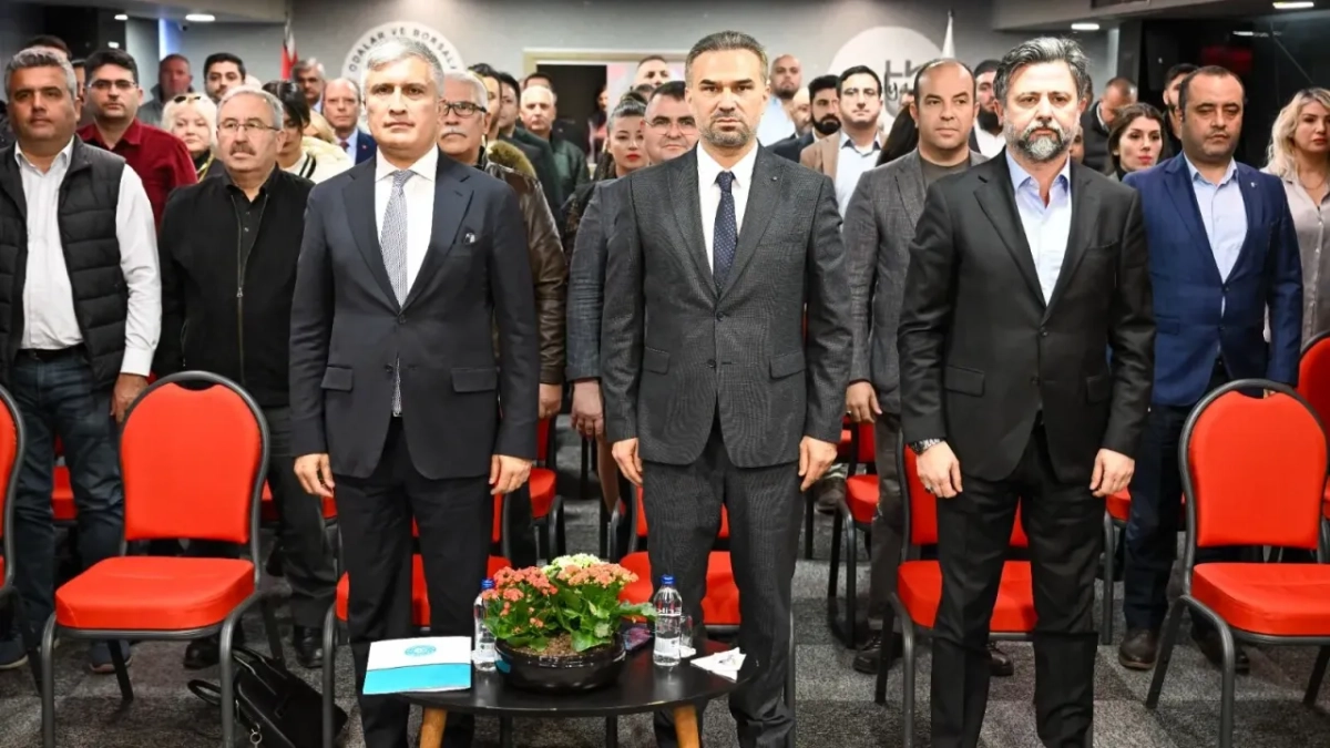 Türk dünyasının küresel sistemdeki konumu Antalya’da ele alındı