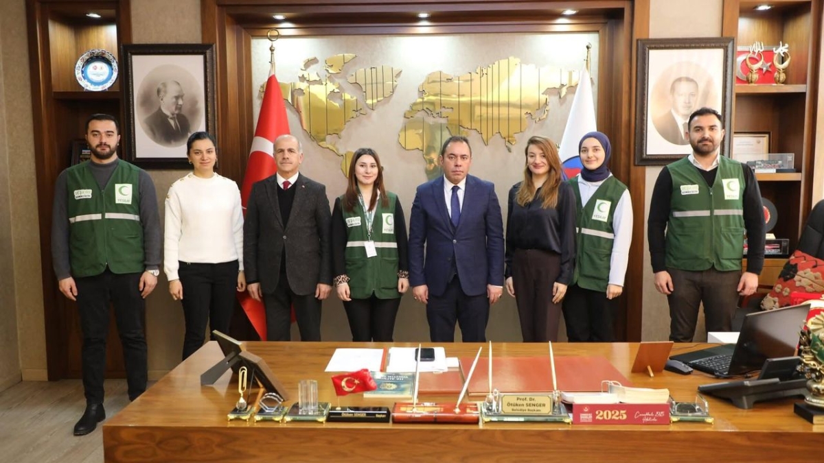 Kars’ın Gururu Yeşilay’a Başkan Senger’den tebrik: 