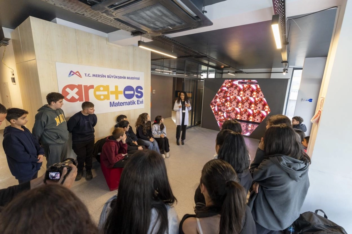 Mersin’de 'Aratos Matematik Evi' binlerce öğrenciyi ağırladı