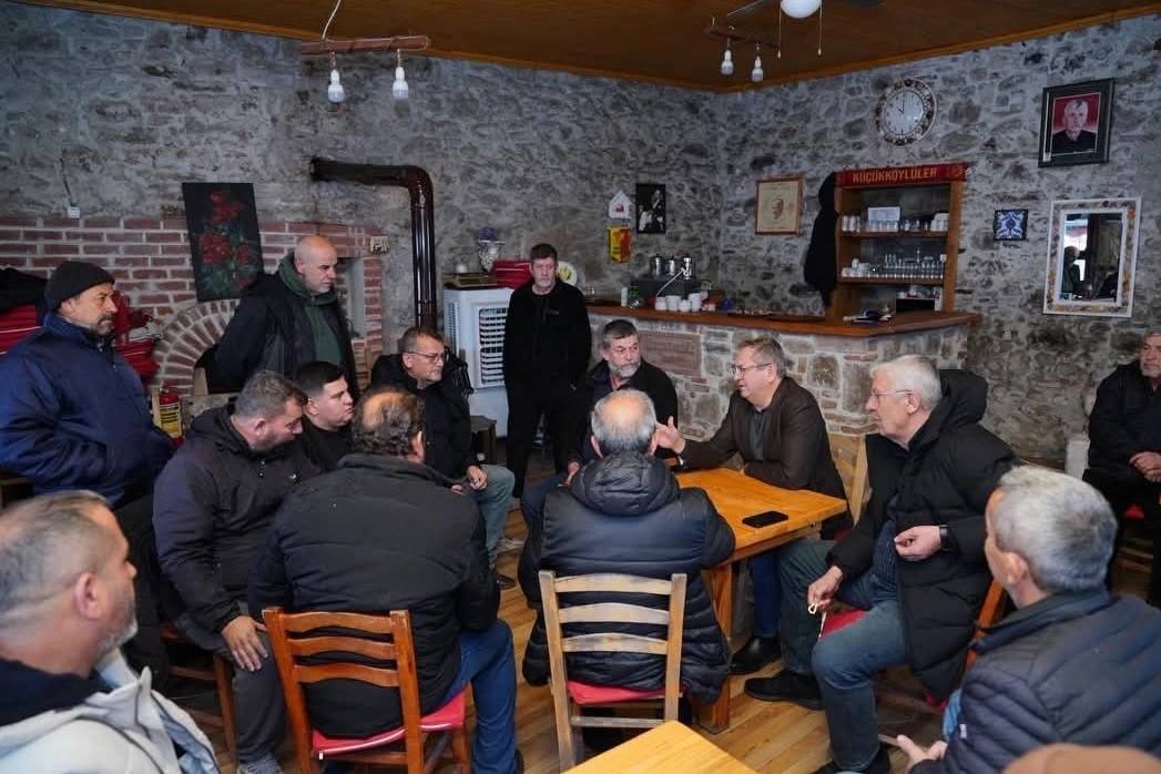 Balıkesir'de Başkan Ergin’den Küçükköy ve Sarımsaklı’da esnaf ziyareti