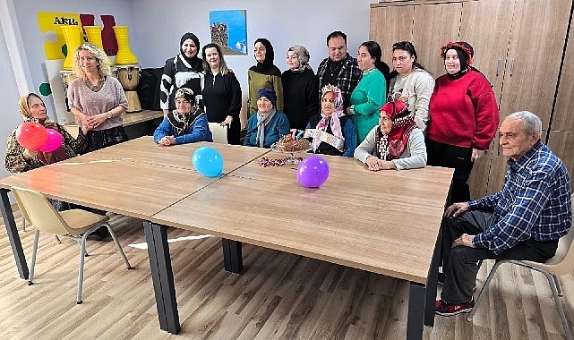 Büyükşehir'den 77 yaşındaki teyzeye büyük mutluluk