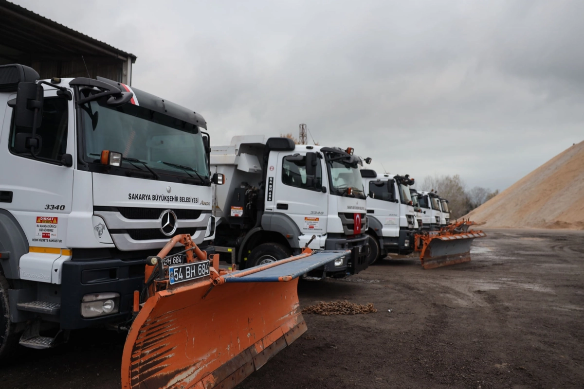 Sakarya Büyükşehir karla mücadele için göreve hazır