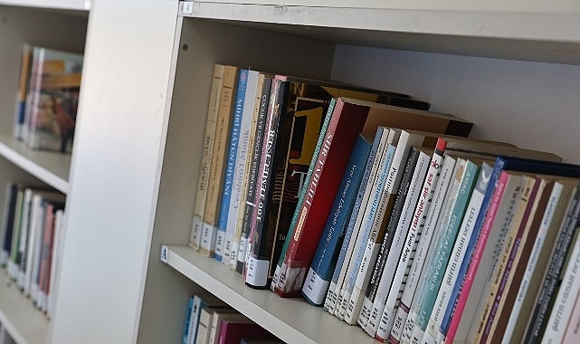 Büyükşehir ödünç kitap sistemiyle okuma kültürünü geliştiriyor 