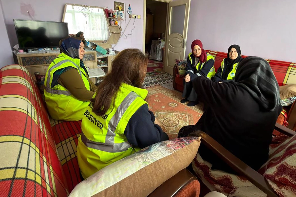 Sakarya Büyükşehir'den özel gereksinimli birey ve ailelere ziyaret