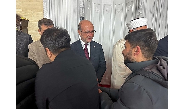 Başkan Pekyatırmacı Regaip Kandili Münasebetiyle Vatandaşlarla Bir Araya Geldi