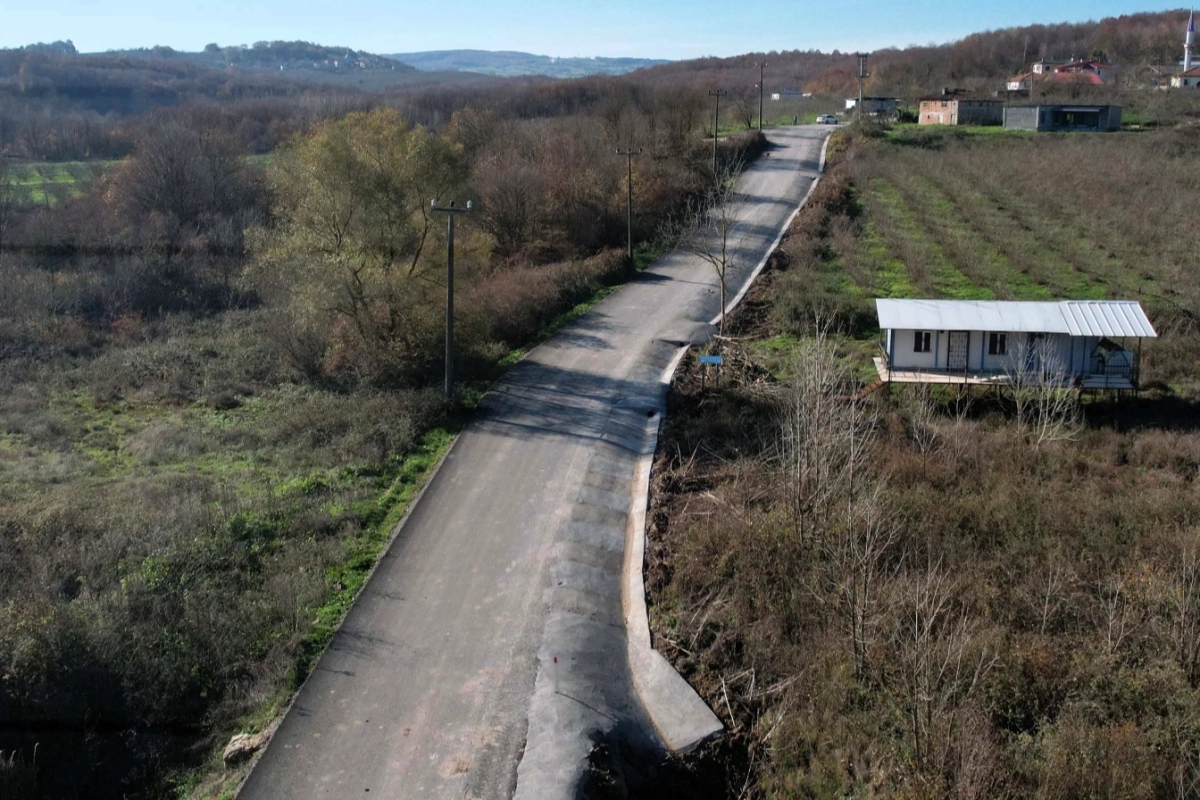 Kocaeli'de Kandıra Erikli Beyceğiz’e 3 kilometrelik yol