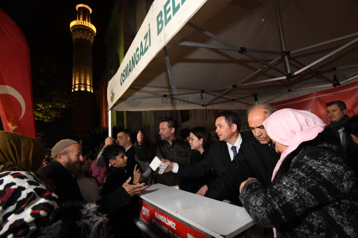 Bursa Osmangazi'de kandil simidi ikramı