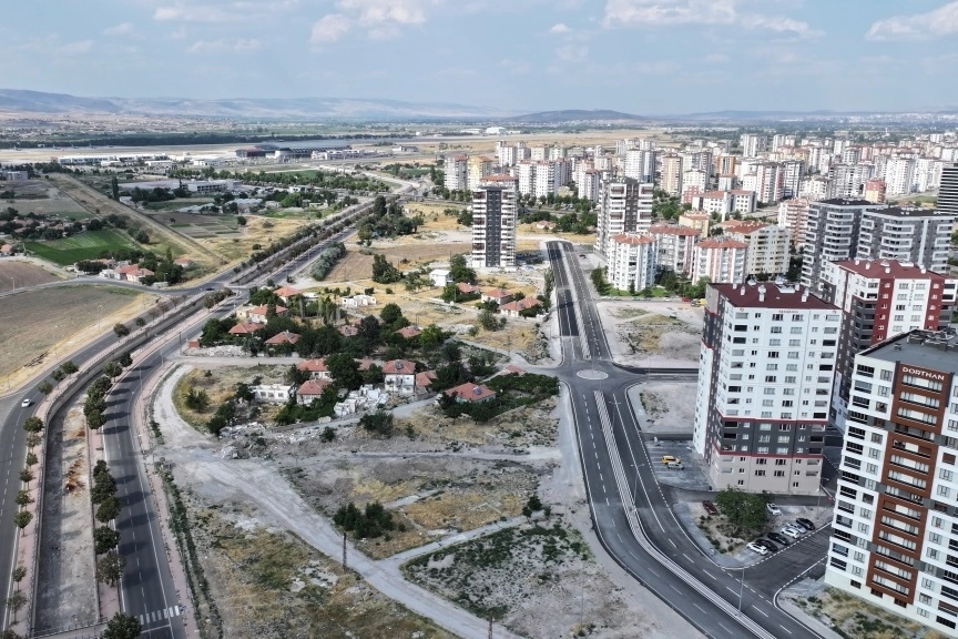 Kayseri Kocasinan 8 yılda bin 85 kilometre yol yaptı