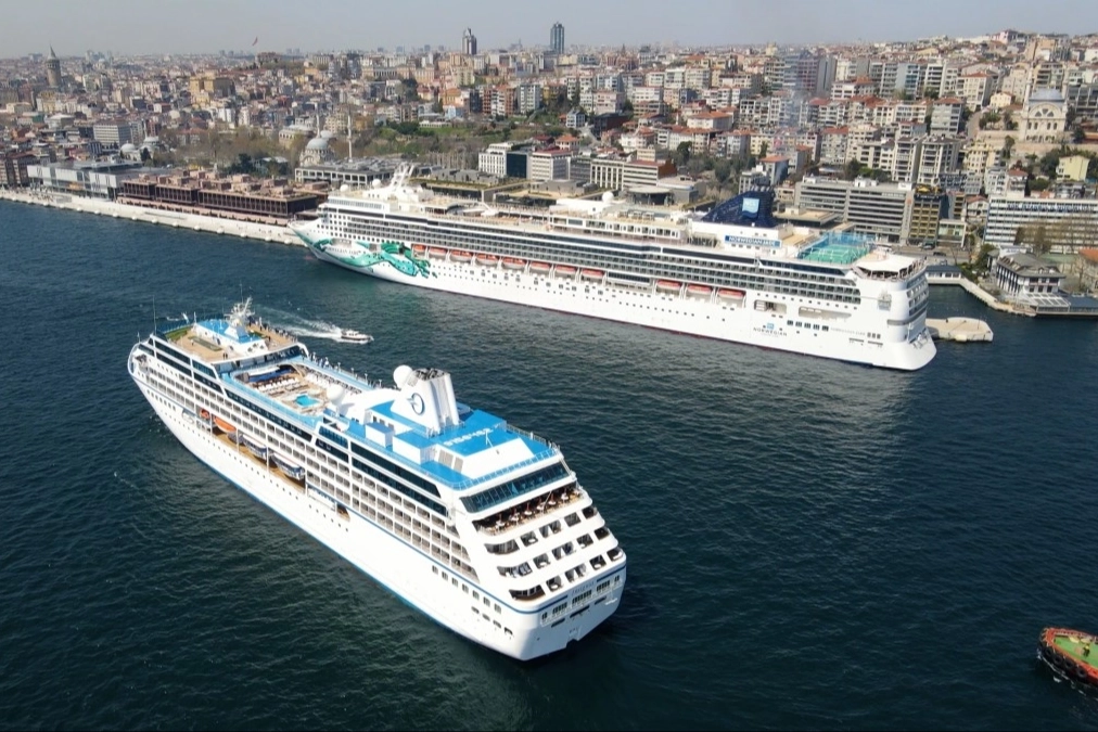 Kruvaziyer yolcusu 2 milyonu aştı... Kuşadası Limanı zirvede