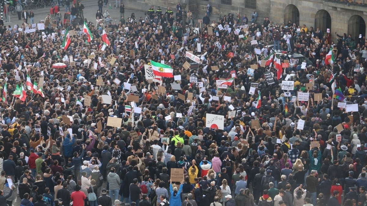 AB ülkelerinden İran uyarısı: Vatandaşlara “ülkeyi terk edin” çağrısı