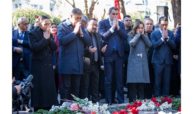 Zübeyde Hanım’a duygusal anma