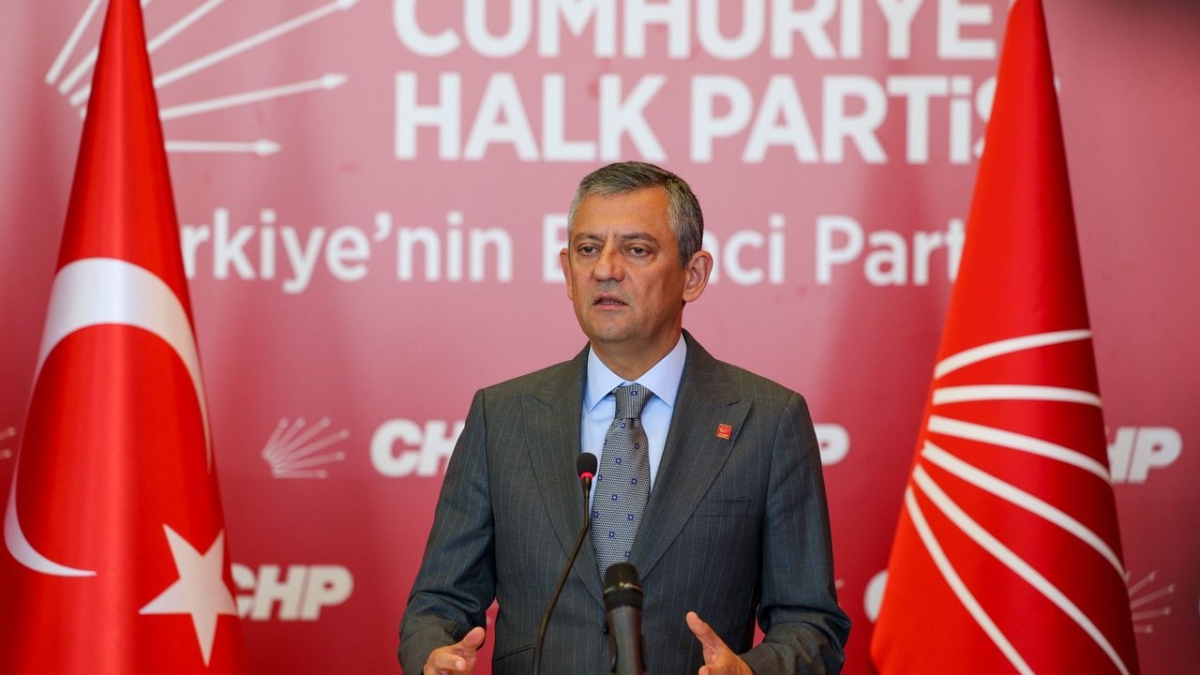 CHP Genel Başkanı Özgür Özel: Toplumun ana gündemi emekli maaşları