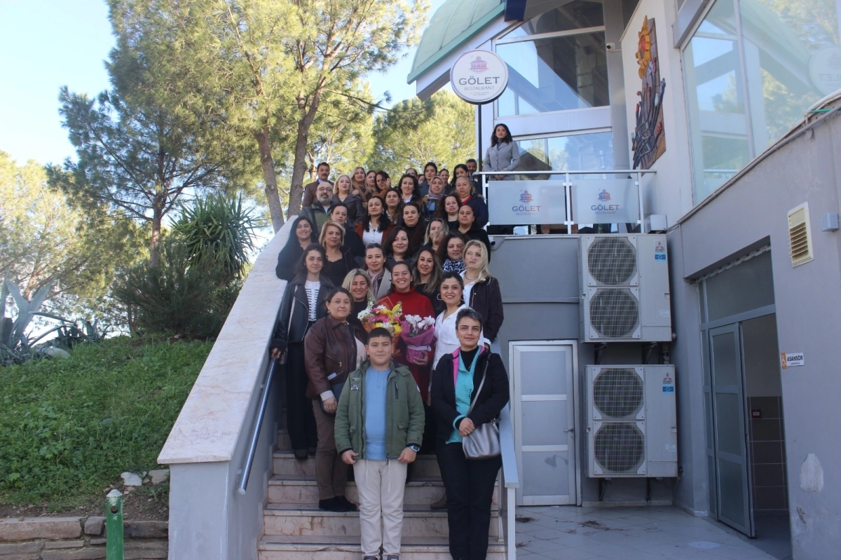 İzmir'de okul aile birliklerine Büyükşehir'den güçlü destek