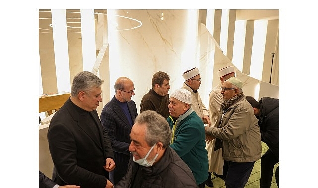 Başkan Pekyatırmacı Miraç Kandili’nde Vatandaşlarla Bir Araya Geldi