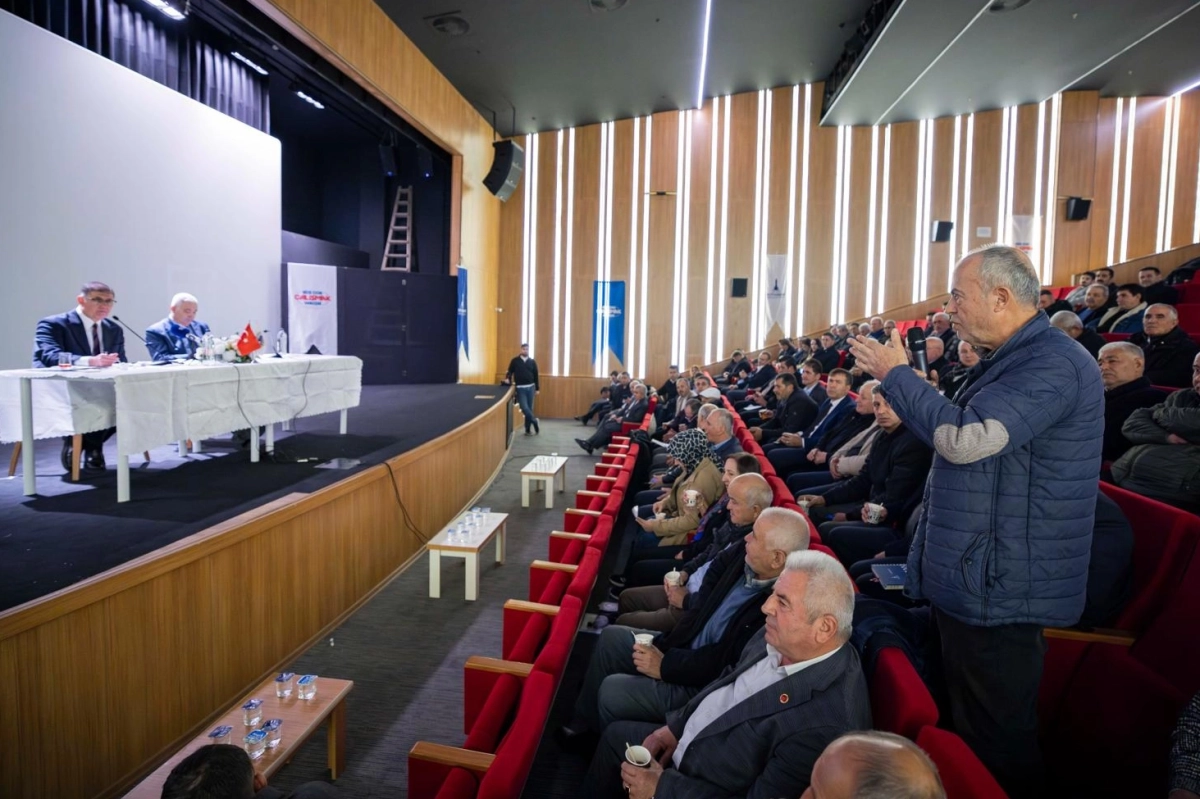 İzmir'de muhtarlarla çözüm masası Kemalpaşa’da kuruldu