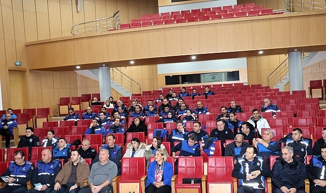 Büyükşehir Zabıtasına “Tüketici Kanunu” anlatıldı