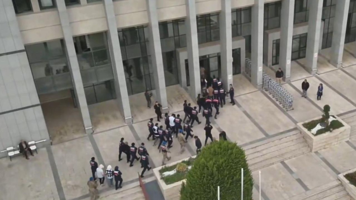 7 ilde 7 suç örgütüne operasyon: 67 şüpheli yakalandı