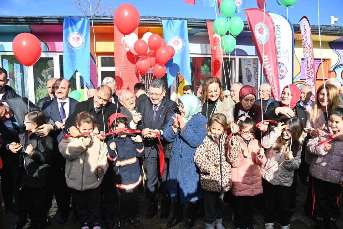 Trabzon'da Çilekli Düşler Köyü Yaşam Merkezi açıldı