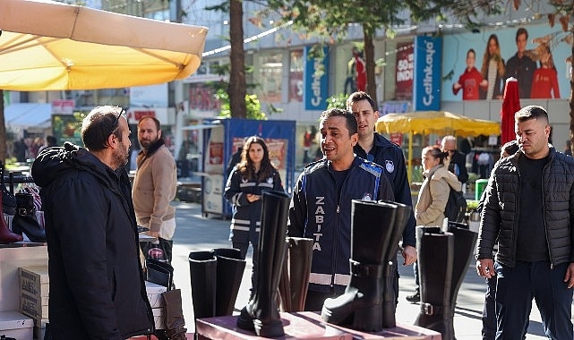 Büyükşehir Zabıtasından kaldırım işgallerine sıkı denetim 