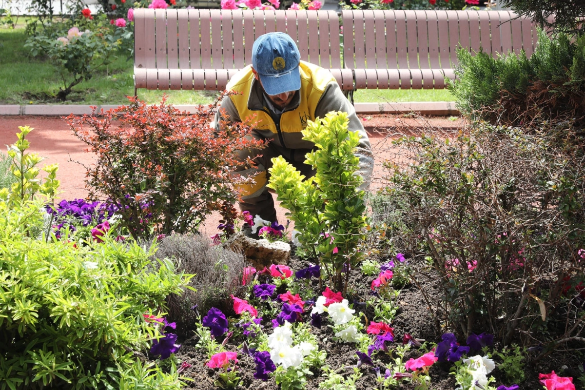 Ankara Keçiören’de seradan parklara uzanan yeşil yolculuk