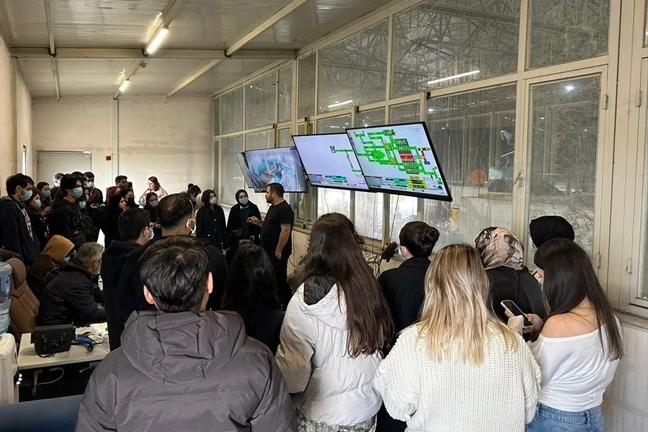 Denizli’de üniversiteliler katı atık tesisini yerinde gözlemledi