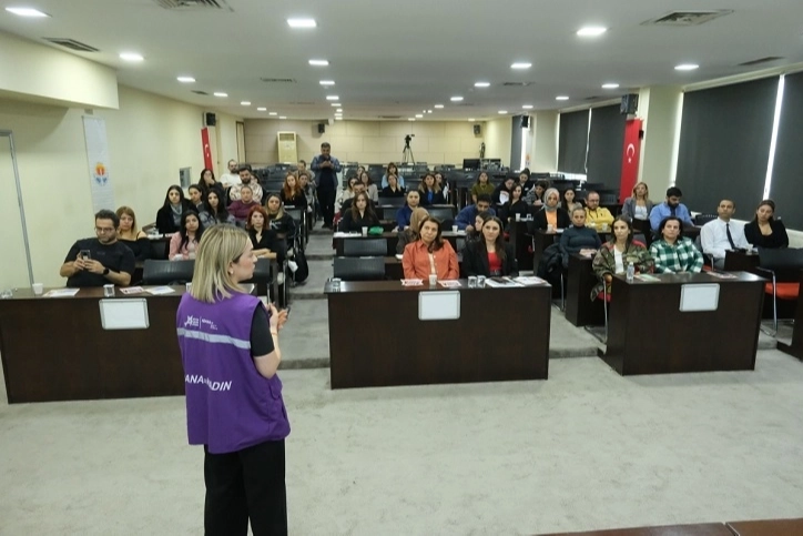 Adana'da okul öncesi dönemde dijital şiddet dönemi