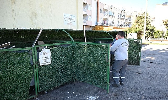 Kemer’de çöp konteynerleri dezenfekte ediliyor