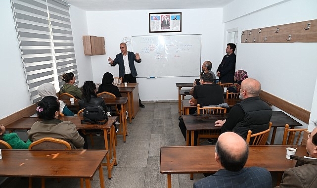 Kurs merkezinde veli toplantısı