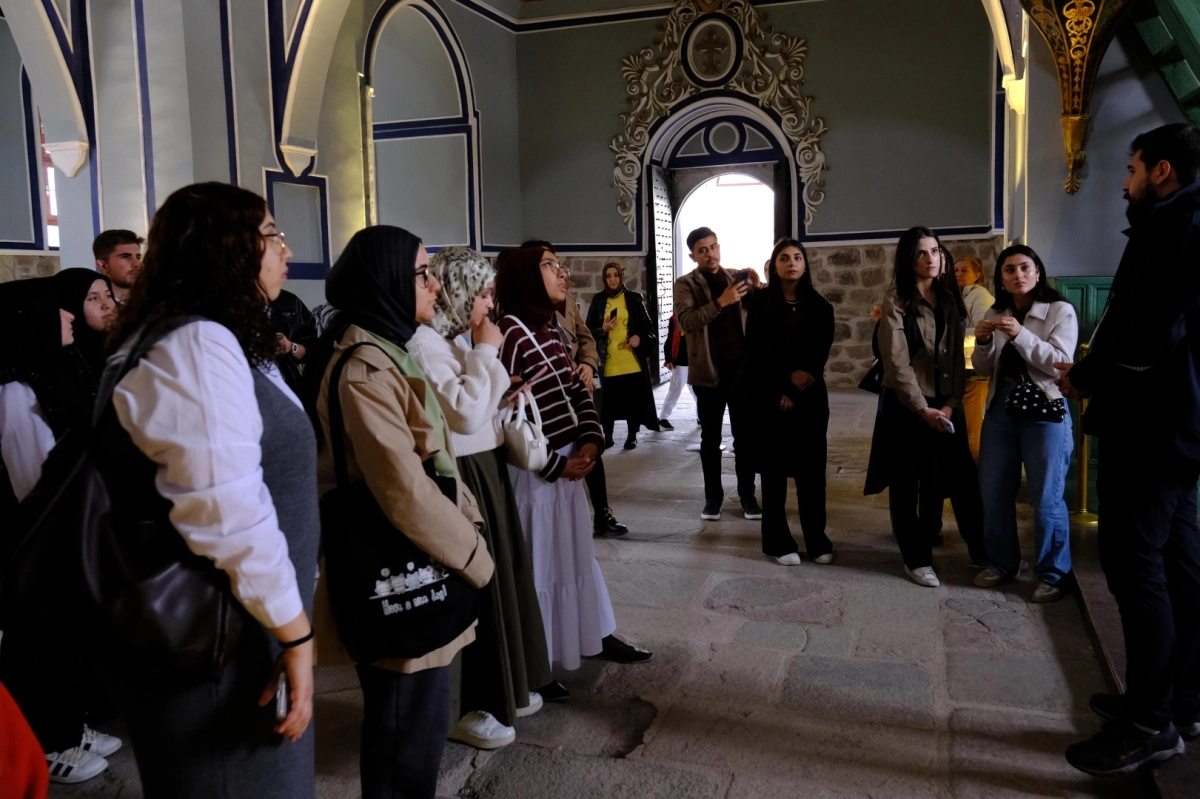 Konya'da üniversiteli gençlere yenilikçi mekanlar tanıtılıyor