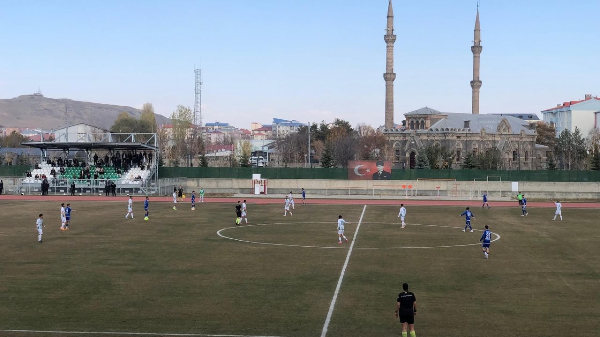 Kars 36 Spor, sahasında Serhat Ardahanspor’a 2-1 mağlup oldu