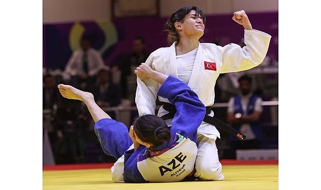 Tuğçe Beder'den Riyad'da altın madalya