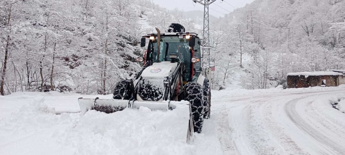 Trabzon’da 70 Mahalle Yolu Kar Nedeniyle Ulaşıma Kapalı