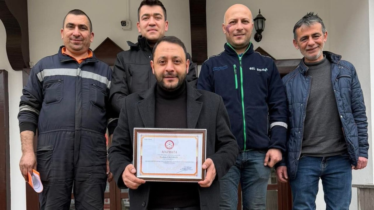 Demirciler ve Sobacılar Odası başkanı Mazbatasını aldı