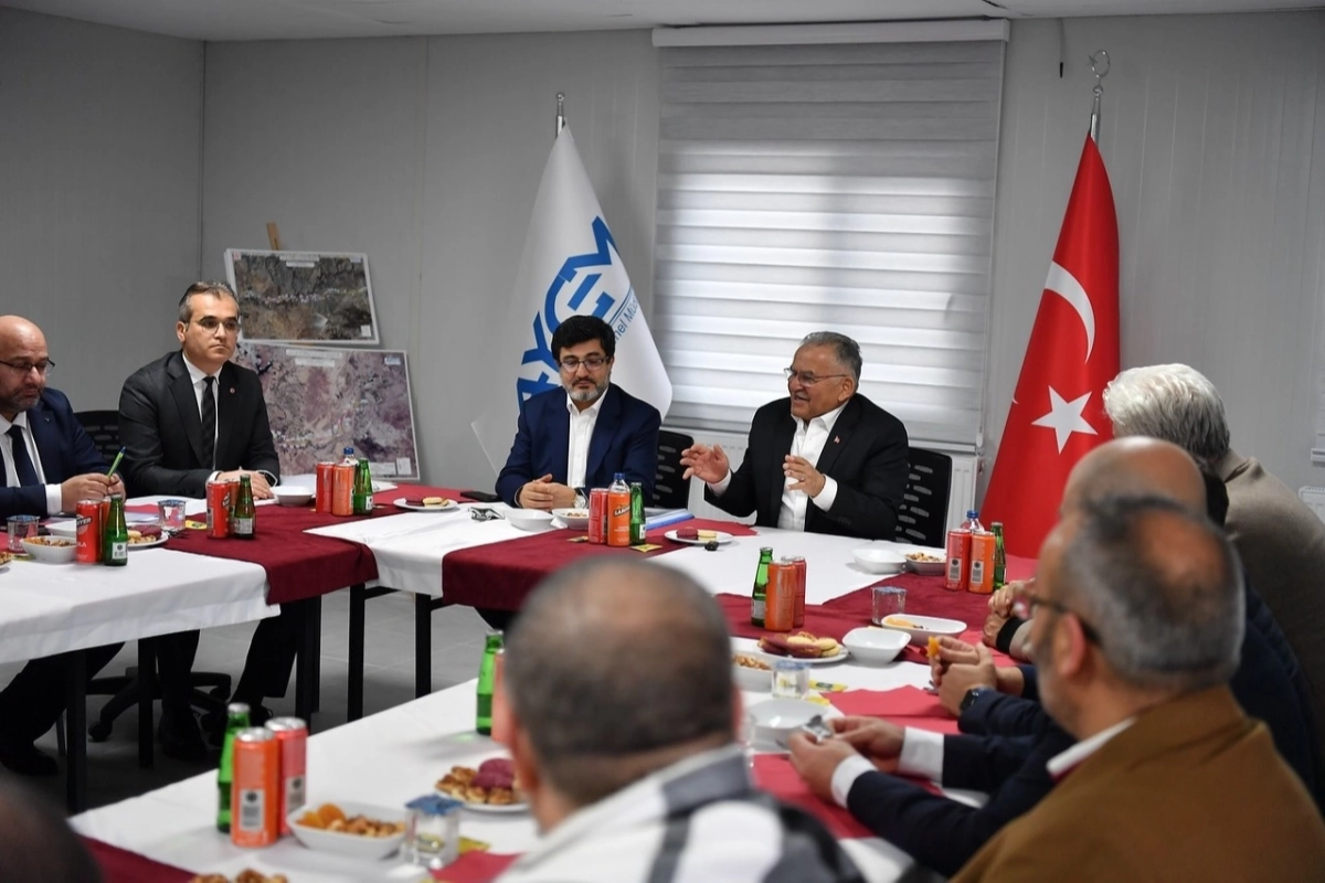 Kayseri Büyükşehir'den YHT projesine yakın takip