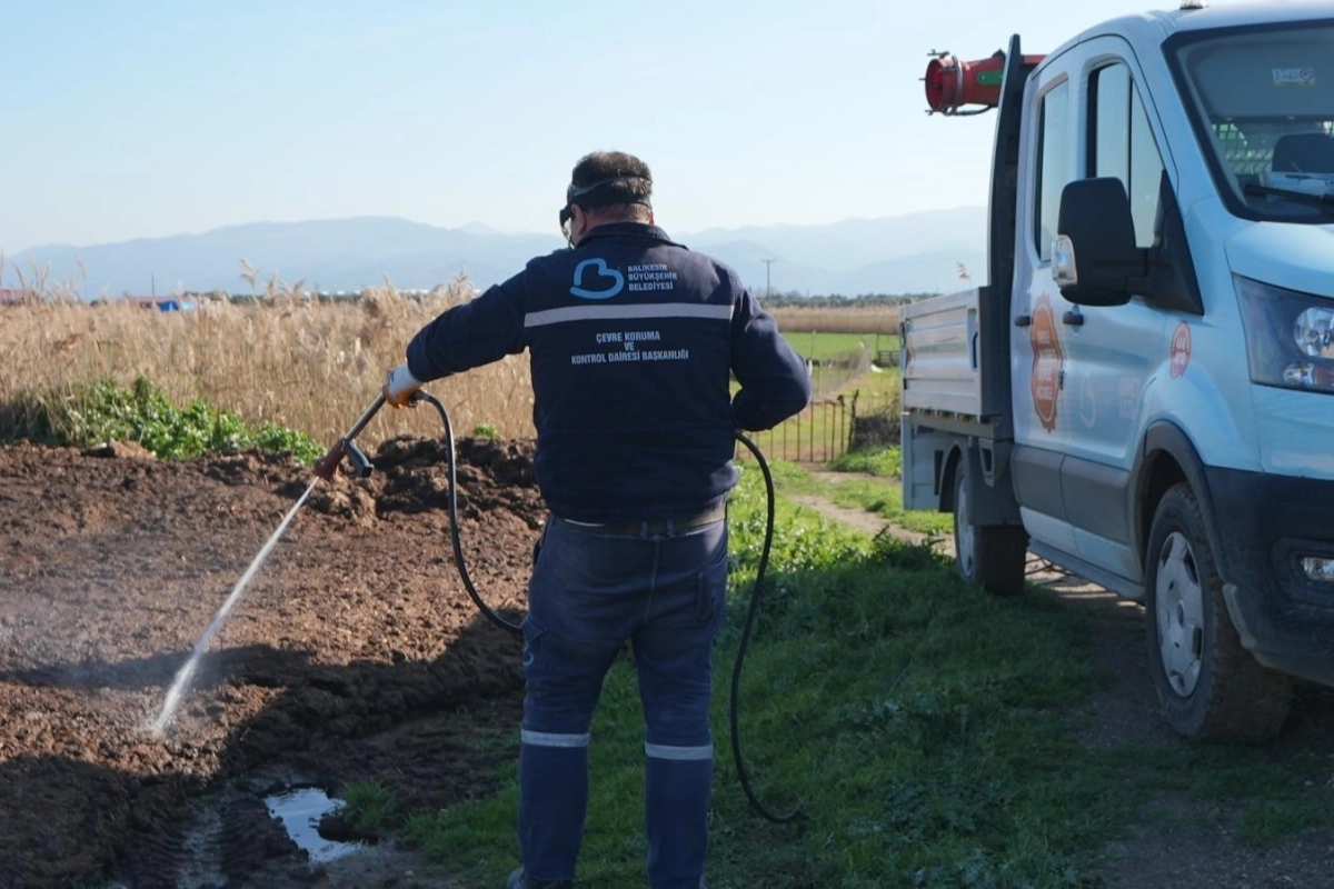 Balıkesir Büyükşehir'den tam gaz kışlak mücadelesi