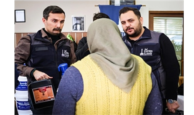 Çiftçiye buzağı kiti ve dezenfektan desteği 