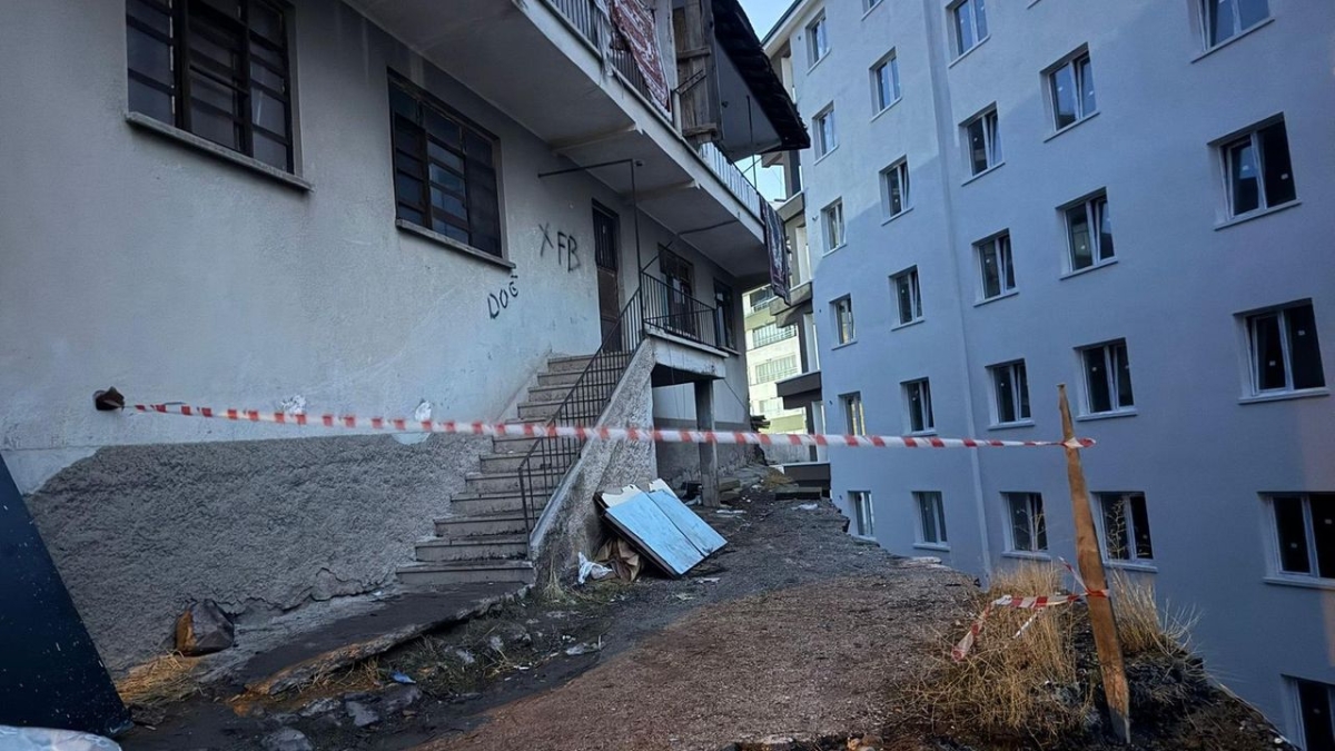 CİMER’e yapılan acil başvuru sonrası Altındağ’da bina boşaltıldı