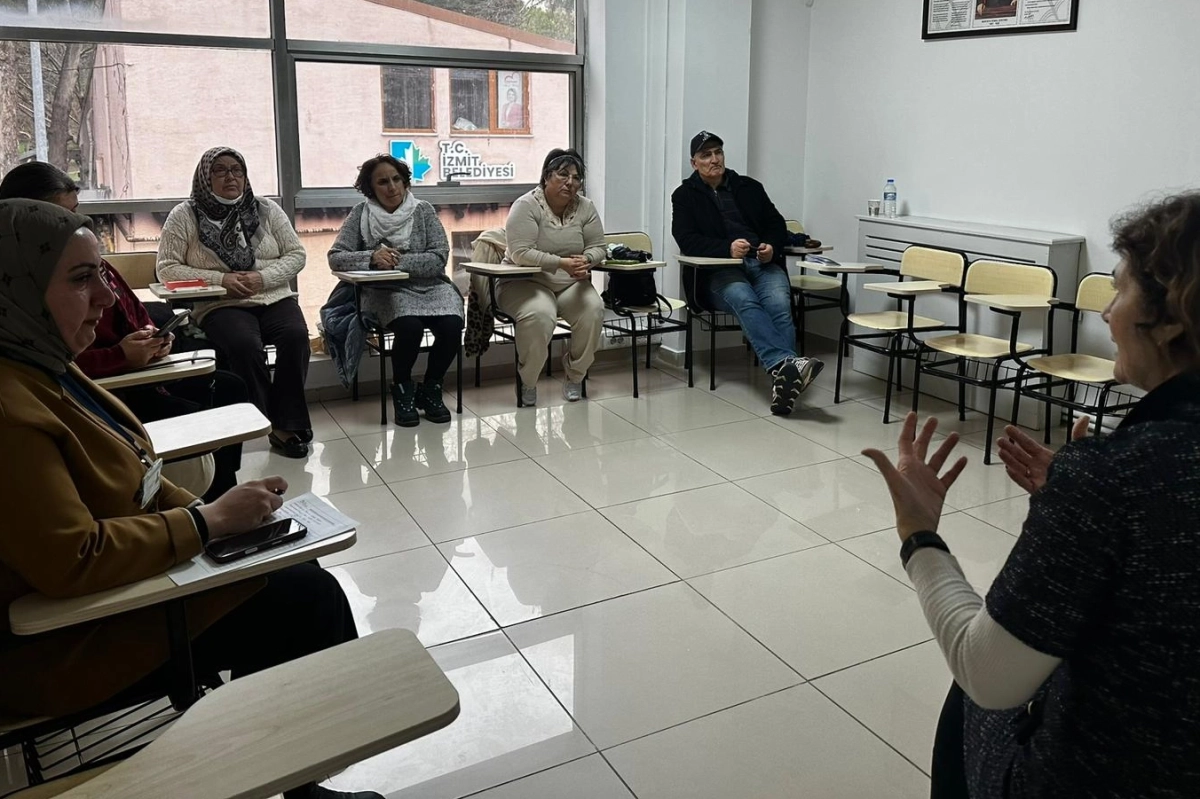 Engelsiz Ebeveyn Akademisi’nde gelecek planlaması konuşuldu