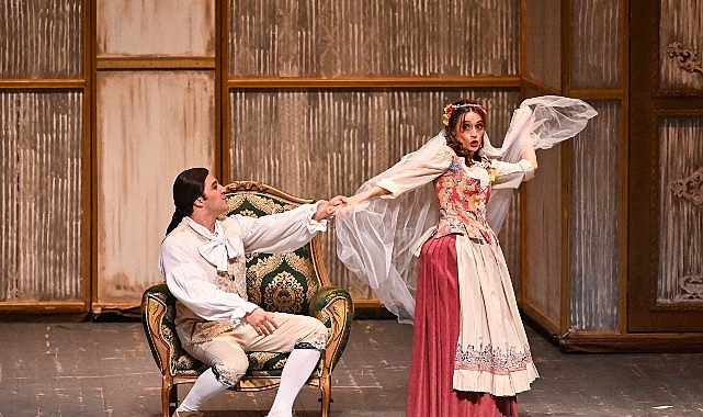 Sınıfsal Gerilimlerin Mizahla Buluştuğu Başyapıt: 