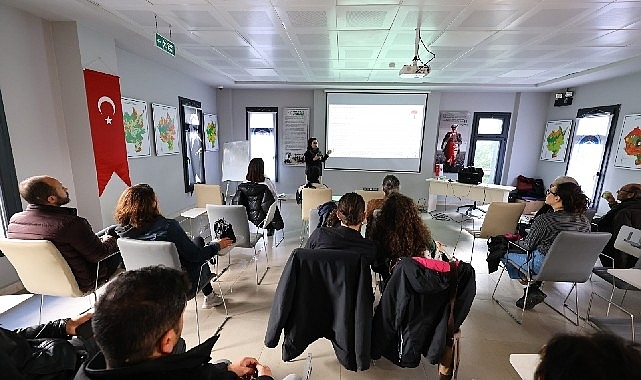 Efes Selçuk'ta Mantar Yetiştiriciliği Eğitimi düzenlendi