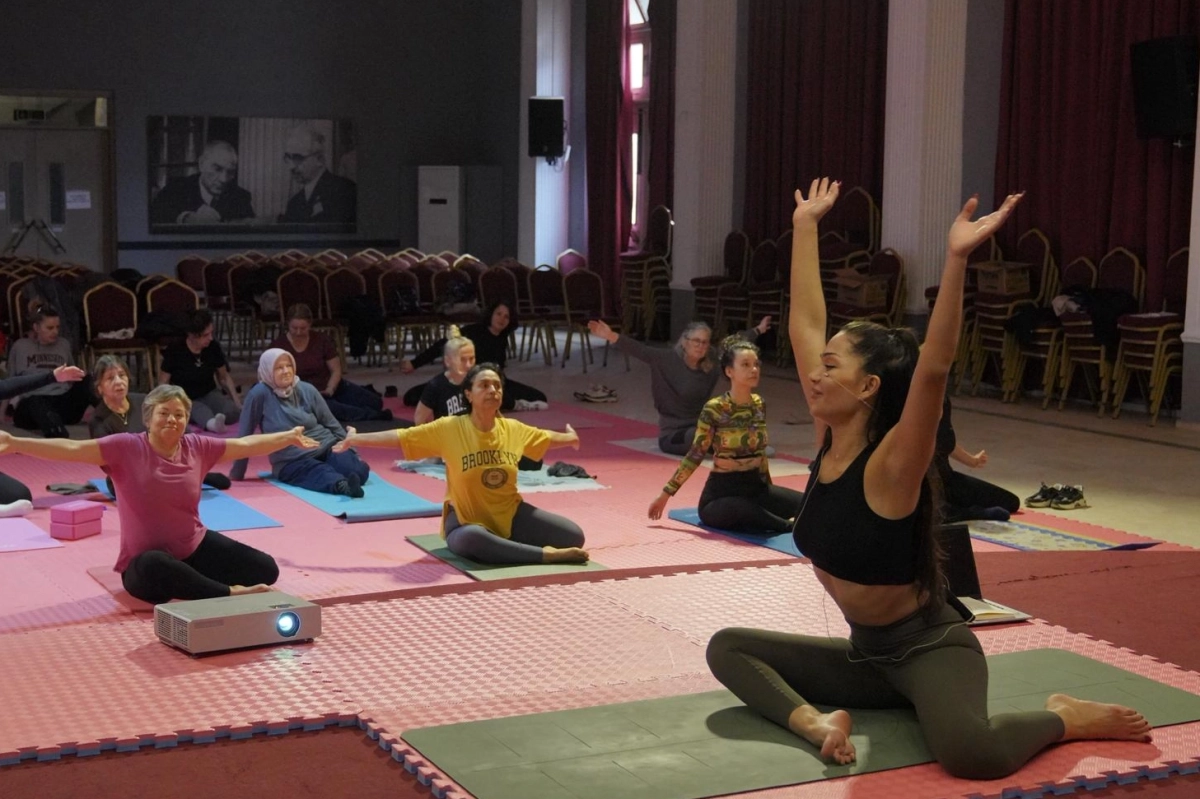 Balıkesir Ayvalık’ta yoga kurslarına büyük ilgi