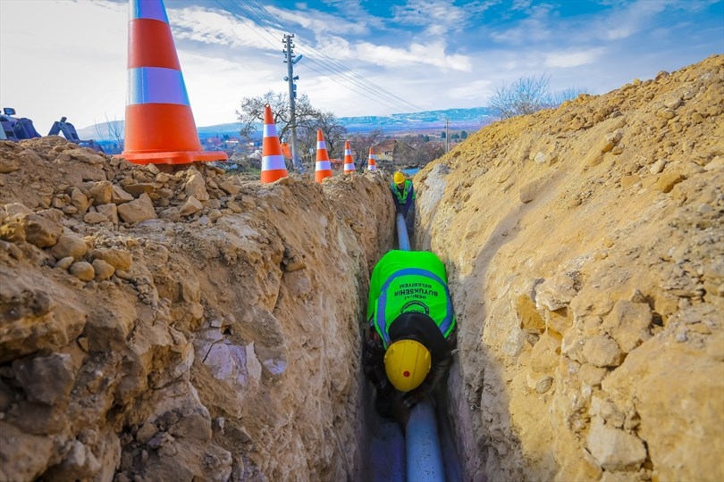 Çal Denizler’de 2 Bin 718 Metrelik İçme Suyu Hattı Yenileniyor