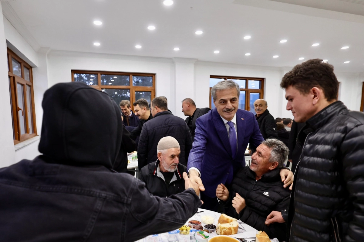 Sakarya'da Başkan Alemdar Taraklı’da vatandaşlarla buluştu