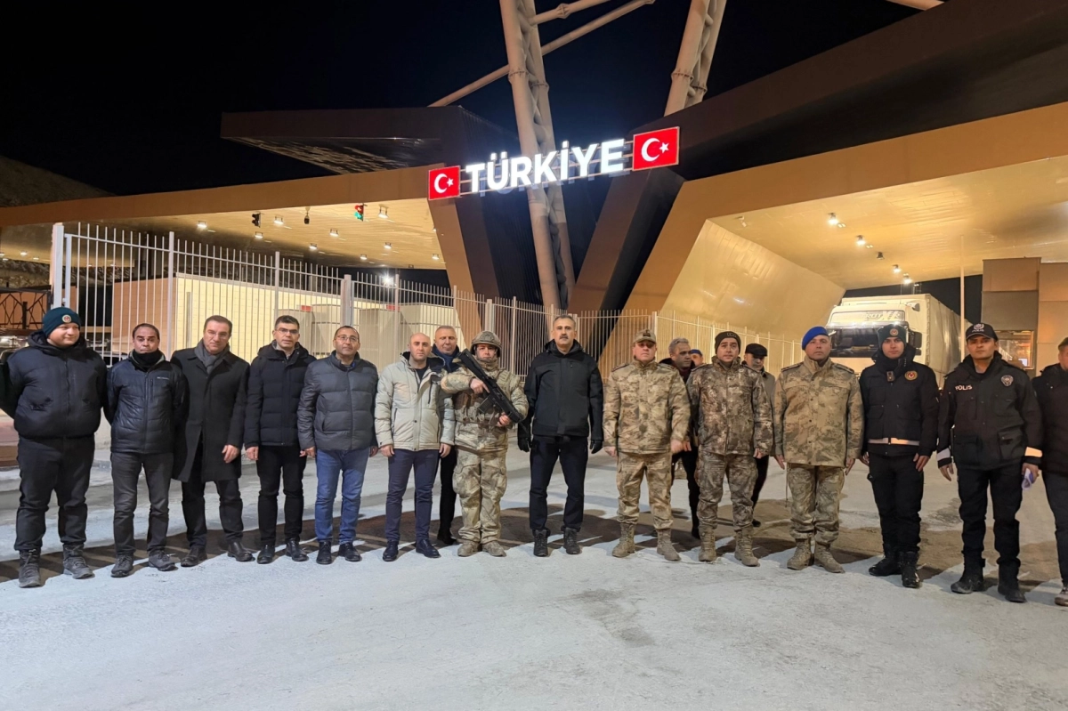 Vali Bozkurt'tan Gürbulak Sınır Hattı'nda inceleme