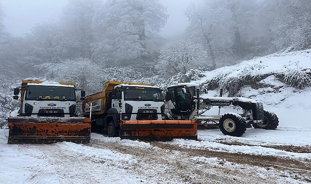 Kartepe’de Bayramda Kar Mesaisi