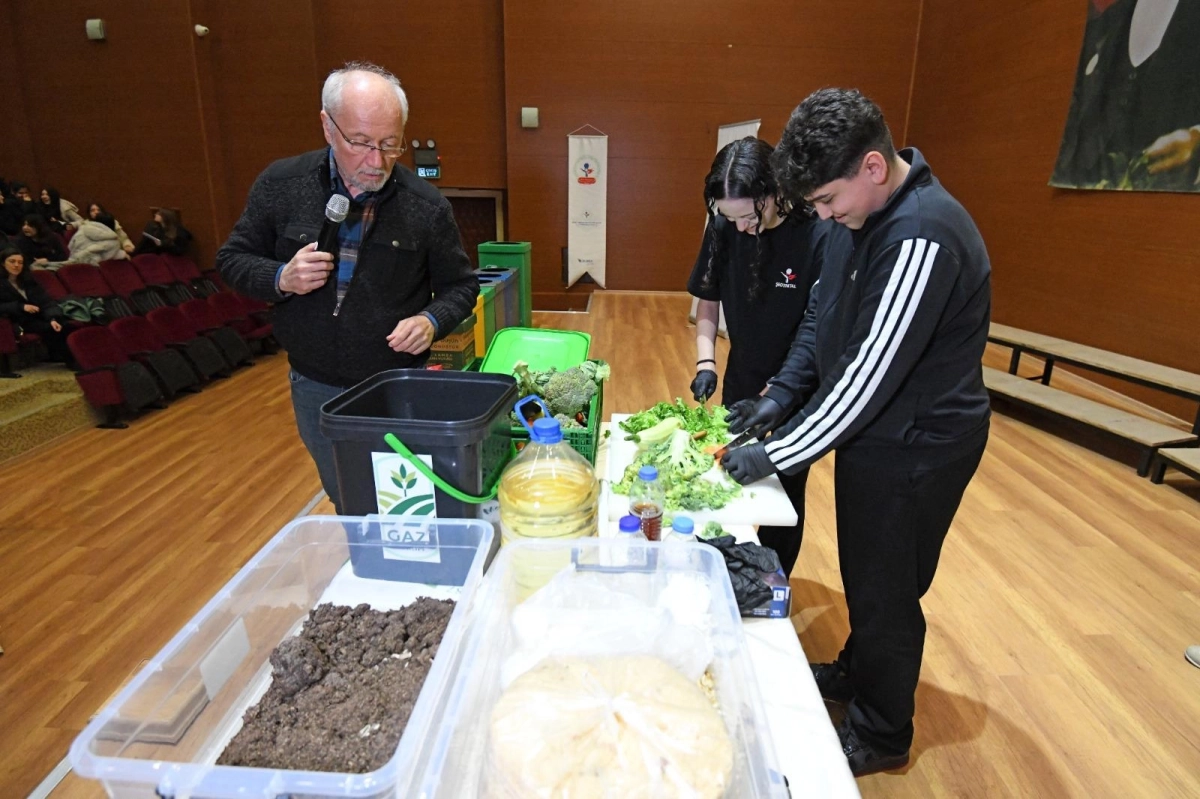 Osmangazi Belediyesi’nden Öğrencilere Sıfır Atık Farkındalığı Eğitimi