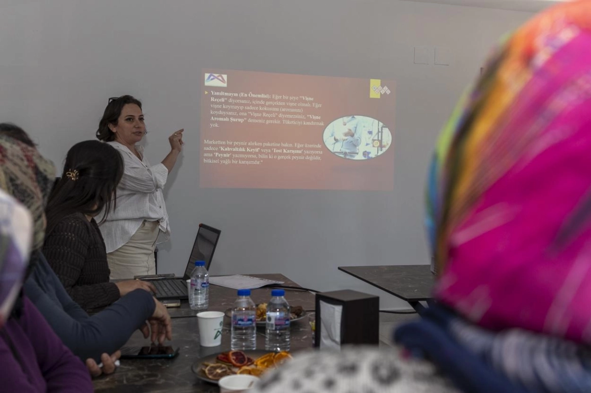 Mersin’de Üretici Kadınlara Destek Sürüyor